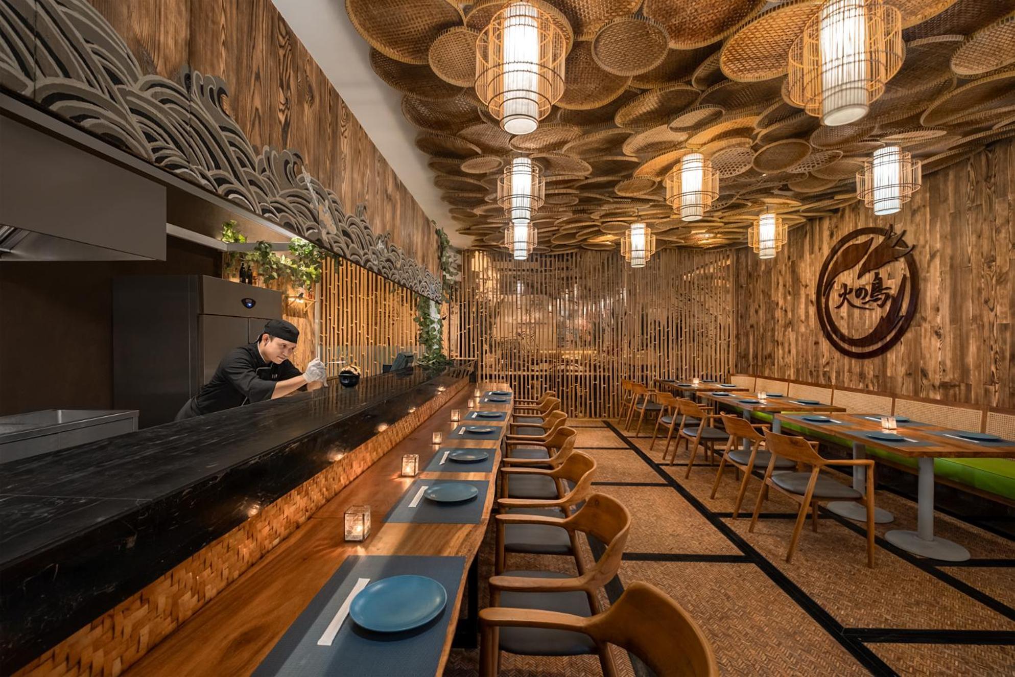 Montigo Resorts Seminyak Bagian luar foto Interior of Sushi Shop in Montreal